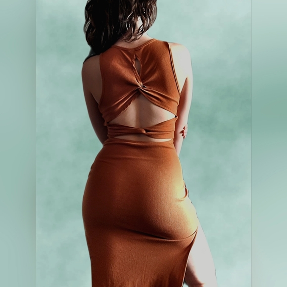 Midi wrap dress - Picture 2 of 3